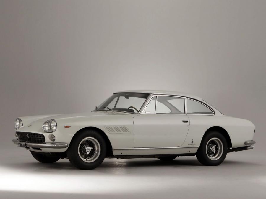  Ferrari 330 GT 2+2 (Series I) 1964 года  (фото 41 из 44)